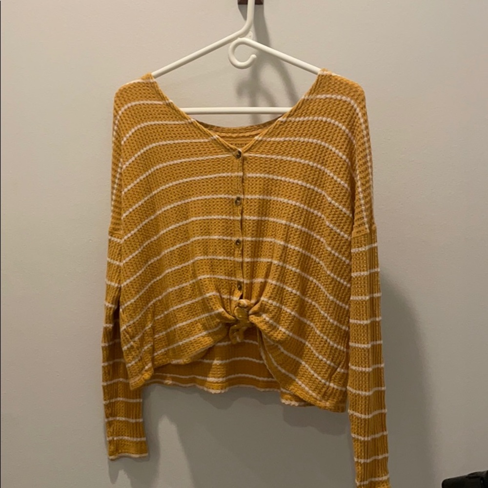 American Eagle Sweater